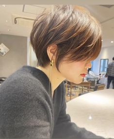 Japanese Hairstyles, Cool Short Hairstyles, Hair Inspiration Short, Haircuts For Medium Hair, Cute Hairstyles For Short Hair, Short Hair Haircuts