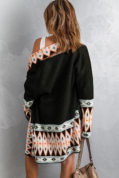 Description Wrap yourself in style with our Printed Aztec Print Open Front Knitted Cardigan, featuring intricate Aztec-inspired patterns in a cozy, open-front design. This cardigan blends warmth with bohemian flair, making it perfect for layering over any outfit. Whether paired with jeans for a casual look or dressed up with a skirt, it adds a touch of artistic charm to your wardrobe. Embrace comfort and unique style with this essential knitted cardigan. Size Chart (CM) Sizes Length Shoulder Sle Aztec Print Cardigan, Drop Shoulder Cardigan, Knitted Design, Tops And Bottoms, Chic Tops, Perfect Curves, Duster Cardigan, Chic Top, Printed Cardigan