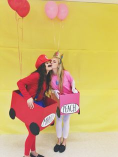 Group Costumes Ideas, Zombie Couple Costume, Senior Dress, Mario And Peach, Best Friend Costumes, Diy Group Halloween Costumes, Friend Costumes