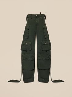 THE ATTICO アイビーグリーン ロングパンツ Olive Cargo Trousers With Pockets, Green Wide-leg Bottoms With Patch Pockets, Green Wide Leg Bottoms With Patch Pockets, Olive Cargo Pants For Work, Green Cargo Style Parachute Workwear Pants, Military Style Olive Parachute Pants With Pockets, Green Cargo Style Parachute Pants For Work, Green Full-length Cargo Jeans With Patch Pockets, Green Wide Leg Jeans With Belt Loops