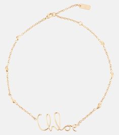 C Chloé logo necklace in gold - Chloe | Mytheresa Chic Chain Link Metal Necklace, Chic Metal Chain Necklace With Cable Chain, Chic Metal Cable Chain Necklace, Chic Metal Link Necklace, Chic Brass Chain Necklace, Chic Gold-tone Chain Necklace, Chic Delicate Chain Necklace In Metal, Modern Brass Chain Necklace, Metal Clavicle Chain Name Necklace