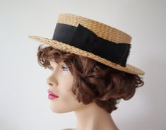 "Can't tell who made the hat.The label is half gone. Size 56 16x19,8 cm - 6,29x7,79\" The hat has wear on the inside(see pictures) The brimis slighty bent (not to see by wearing) Very good vintage condition" Adjustable Brimmed Retro Boater Hat, Retro Adjustable Brimmed Boater Hat, Retro Adjustable Straw Hat With Short Brim, Vintage Adjustable Boater Hat With Curved Brim, Vintage Flat Cap Hats For Summer, Vintage Mini Hat With Flat Brim For Kentucky Derby, Vintage Short Brim Panama Hat For Kentucky Derby, Adjustable Wide Brim Vintage Mini Hat, Vintage Adjustable Wide Brim Mini Hats