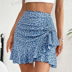 Brand New With Tags Women’s Medium Shein Vcay Ditsy Floral Print Drawstring Ruffle Hem Skirt Side Zipper Casual Ditsy Floral Print Skirt, Floral Print Non-stretch Mini Skirt, Trendy Beach Mini Skirt With Floral Print, Summer Graduation Dress, Ruffle Skirts, Shein Skirts, Short Summer Skirts, Blue Floral Skirt, Floral Skirts