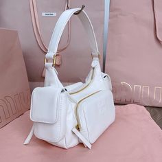 Size: 21cm*12cm*6cm It comes with Dust box, Care manual, Tag, and Paper bag. Branded Packaging, Ladies Handbags, Luxury Items, Grade 1, Wallet Men, Travel Bags, Clutch Bag, New Arrivals, Women Handbags