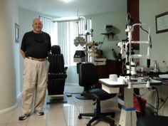 Medical care & eye surgery in Quito for Dave Eye Surgery, Daily Living, Quito, Surgery, Pants, Trousers