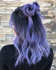 Periwinkle Hair Color, Periwinkle Hair, Goth Hairstyles, Hair Color Underneath, New Hair Trends, Cute Hair Colors, Candy Hair, Coloured Hair