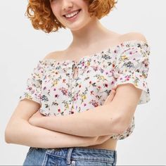 New With Tags! Same Day Shipping! Bershka Off The Shoulder Blouse - Flower Print White Ditsy Floral Print Blouse, Casual White Blouse With Ditsy Floral Print, Cute White Blouse With Floral Print, Spring Cropped Top With Floral Print, Spring Floral Print Cropped Top, Floral Print Cropped Blouse For Brunch, Cropped Floral Print Tops For Spring, White Ditsy Floral Print Blouse For Day Out, Cute Tops With Ditsy Floral Print For Day Out