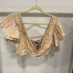 Nwt Zara Linen Crop Top Summer V-neck Crop Top With Lace Trim, Feminine V-neck Crop Top For Beach, Fitted Beige Blouse For Summer, Casual V-neck Crop Top With Lace Trim, Beige V-neck Crop Top For Spring, Beige Feminine Crop Top For Summer, Feminine Beige Crop Top For Summer, V-neck Crop Top With Lace Trim For Spring, Beige Cotton V-neck Crop Top