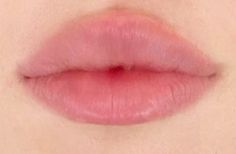 Rounded Cupids Bow Lips, Derin Core, Natural Lip Shades, Fairy Eyes, Heart Shaped Lips, Lips Inspiration, Aesthetic Grunge Tumblr, Lip Augmentation, Small Lips