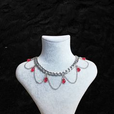 ▪Grunge Choker▪ Gothic design formed by the combination of red and chain ❤ Really cool chunky chain choker necklace ▪ 35 cm and adjustable ▪ It is handmade 🖤 ▪ If you have any questions, I'll be happy to answer 💌 ▪ Avoid contact with perfume or other chemicals 🌿 Emo Style Festival Jewelry With Chain, Punk Style Necklace With Adjustable Chain For Streetwear, Punk Style Adjustable Chain Necklace For Streetwear, Emo Metal Necklace For Festivals, Emo Metal Necklace For Concerts, Emo Style Metal Necklace For Concerts, Grunge Metal Necklace For Concerts, Emo Jewelry With Adjustable Chain For Parties, Emo Style Jewelry With Adjustable Chain For Concerts