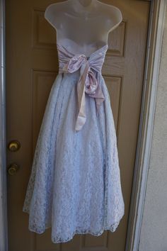 "Gunne Sax dress. No size labeled - estimated medium 7/8 - please see measurements. Zips in the back . Condition - has wrinkles from storage and shows wear but no flaws that stand out. Measurements taken across front laid flat 16\" across front armpit to armpit 13.5\" across front of waist 42\" length armpit to bottom" Prom Dress With Sweetheart Neckline And Lace Back, Prom Dress With Lace Back And Sweetheart Neckline, Lace Dress With Fitted Bodice And Sweetheart Neckline, Prom Dress With Lace Bodice And Sweetheart Neckline, Fitted Bridesmaid Dress With Lace Bodice, Elegant Sleeveless Lace Bodice, Elegant Lace Bodice With Sweetheart Neckline, Lace Corset Dress With Sleeveless Fitted Bodice, Sleeveless Lace Corset Dress With Fitted Bodice