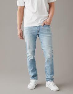 AE AirFlex+ Slim Straight Jean Slim Jeans Outfit, Mens Light Wash Jeans, Light Wash Jeans Outfit, Blue Jeans Outfit Men, Wash Jeans Outfit, Pants For Men Casual, Straight Jeans Outfit, Mens Fits, Sb Dunks