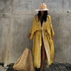 Look Kimono, Moda Kimono, Swimwear 2021, Bohemian Holiday, Bohemian Dresses Long, Mode Kimono, Sun Protective Clothing, Beach Kimono, Foto Poses