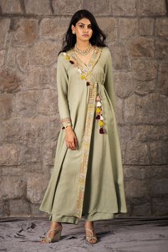 Buy Green Rayon Flex Embroidery V Neck Angrakha Set For Women by Inej Online at Aza Fashions. Plain Kurti, Diwali Outfits, New Kurti Designs, Ethnic Dresses, New Kurti, Indian Kurti, Neck Designs For Suits, Kurti Patterns, Casual Indian Fashion