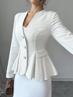 1 pieza Chaqueta de manga larga regular con botones frontales, bajo con volantes, de unicolor, elegante para mujer Blanco Elegante  manga larga Tela Liso Más No-Elástico  Women Clothing, size features are:Bust: ,Length: ,Sleeve Length: Ivory Colour, Pattern Sweater, Style Mistakes, Workout Jacket, Classy Women, Royal Fashion, Tweed Jacket, Fashion Sewing