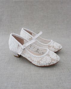 Elegant Closed Toe Shoes For First Communion, Elegant Closed Toe Wedding Shoes For First Communion, Closed Toe Wedding Shoes With Lace Trim, White Lace Trim Closed Toe Wedding Shoes, Communion Shoes, Shoes Editorial, Off White Shop, Christening Shoes, Flower Girl Shoes