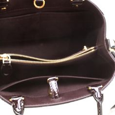 Description With numerous carry options, the Montaigne BB is a compact alternative for businesswomen who don’t wish to carry too much. And of course, it looks beautiful in Monogram Vernis leather. Size: 11.4 x 7.9 x 5.1 inches / 29 x 20 x 13 cm Cross shoulder strap for hand, shoulder or crossbody carry options Smooth calf leather trim 1 central interior zipped compartment with padlock signature 2 wide interior functional compartments 1 double smartphone pocket 1 large flat pocket Comes with dustbag, ation cards, and pamphlets 1:1 mirror image qualityDelivery 5-8 or 10-15 working days Please note that during high season and Sale period, delivery times may be affected We accept payment with a Credit card, Debit card, or PayPal.Note: Our Items are totally New High quality Brand Inspired Refur Lv Montaigne, Louis Vuitton Montaigne, Timeless Handbag, Fendi Bags, Prada Bag, Authentic Louis Vuitton, Debit Card, Dior Bag, Business Women