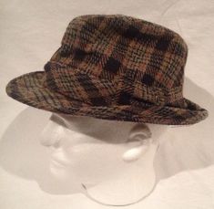 Vintage Richman Brothers Plaid Blue And Tan Fedora Hat W/ Bow Tie Size Small This antique hat made by richman brothers is in good condition. The outside of this hat is in excellent condition, with no spots, stains or signs of age. The inside does show some signs of wear. The inside sweat band is faded and has a couple pen sized holes. Refer to the pictures for the most accurate description of this hat. There is no size tag but the inside circumference measures about 21 inches. This is a very uni Casual Fitted Hat With Short Brim, Fitted Casual Fedora For Outdoor Activities, Fitted Casual Fedora For Outdoor, Casual Fitted Winter Hat Band, Retro Short Brim Fall Hat, Retro Short Brim Hats For Fall, Blue Casual Fedora For Winter, Casual Fitted Fedora Hat, Casual Blue Fedora For Winter