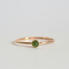 Earthy Rings Aesthetic, Rings With Small Stones, Gold And Jade Ring, Gold Jade Ring, Jade Gold Ring, Everyday Rings Gold, Jade Ring Engagement, Jade Wedding Ring, Jade Rings For Women