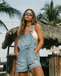 Sand Canyon Denim Short Overalls - Light Wash Overalls Women Shorts, Summer Beach Dresses, Denim Short Overalls, Business Review, Summer Hiking Outfit, Summer 19, Short Overalls, Women's Overalls, Beach Dresses Summer