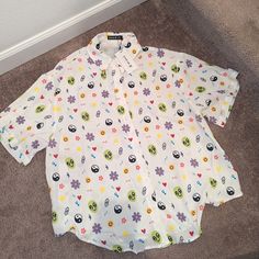 Bought In The Men's Section, But It's Totally Unisex And Funky. New With Tags Attached! Button Up Tshirt With A Collar. Love Aliens, Flowers, And Gender Equality? I Got You. Affordable Playful Button-up Shirt, Cheap Button-up Shirt With All Over Print, Shein Shirts, Gender Equality, Collar Shirt, I Got You, Button Down Collar, Orange White, Casual Shirts For Men