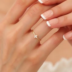 Your Minimalist Cross Ring with Cz Diamond is stylish, dainty and pretty ideal for everyday use. Details of solid gold handmade Tiny Christian Cross Jewelry are very eye-catching. It is a great gift for your loved ones. This jewelry will be an indispensable piece of yours. This meaningful Religious Cross Ring with high quality handwork will be a legacy you can leave to your family its.  * Dainty Cross Ring Details * Material / Gold Kt:  14K (585), 18K (750), 8K (333) * Available Gold Colors: Yel Minimalist Everyday Rings, Diamond Ring Minimalist, Minimalist Gold Diamond Ring, Purity Ring Christian, Tiny Diamond Ring, Cross Rings, Minimalist Diamond Rings, Gold Finger Rings, Dainty Diamond Ring