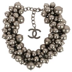 Chanel -(Made in Italy) Short necklace made of silver metal spheres. Summer 2013 collection. Additional information: Dimensions: Length: from 43 cm to 52 cm Condition: Very good condition Seller Ref number: CB25 Silver Chanel Necklace, Chanel Pendant, Chanel Karl Lagerfeld, Chanel Necklace, Short Necklace, Metal Necklaces, Luxury Jewelry, Made In, Karl Lagerfeld