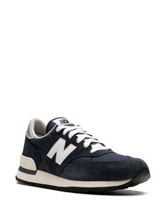 Find NEW BALANCE 990 V1 Navy/white Sneakers on Editorialist. navy blue suede mesh panelling logo patch to the side contrasting heel counter round toe front lace-up fastening logo patch at the tongue branded insole rubber sole These styles are supplied by a premium sneaker marketplace. Stocking only the most sought-after footwear, they source and curate some of the most hard to find sneakers from around the world. New Balance 990, Fabulous Shoes, Sneakers Blue, Blue Suede, White Sneakers, Navy White, Hard To Find, Patch Logo, Navy And White