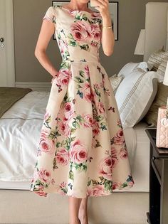 Elegant Style Dress, Inexpensive Dresses, Spring Outfits Dresses, Summer Dresses For Wedding Guest, Floral Print Midi Dress, Summer Dress Outfits, Midi Short Sleeve Dress, Sweater Dress Midi, Mini Shirt Dress