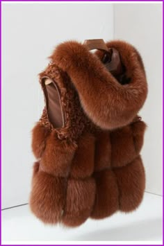 Brown Fox Fur with Lamp Fur Hooded Gilet 55CM DO1500 - Furdela Fur Lamp, Farming Animals, Fox Clothing, Hooded Gilet, Coat Of Many Colors, Vintage Black Glamour, Winter Attire, Big Girl Fashion, Hooded Vest