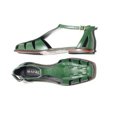 Delicate and feminine Mary-Janes in soft, prada green leather. Versatile, comfortable, and stylish flats, with square toes, an upper elasticated strap, leather soles, and black leather lining. Handmade in Brazil, by Mafalda. Fisherman Fashion, Stylish Grandma, Sketch Shoes, Prada Green, Upscale Fashion, Fisherman Sandals, Leather Mary Janes, Summer 24, Handmade Shoes