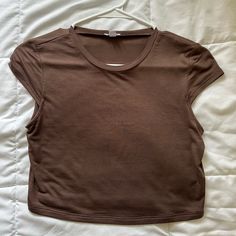 Brand New Without Tags! Super Cute Baby Tee With Arm Details! Brown Graphic Tee Tops For Everyday, Brown Crew Neck Top For Summer, Casual Brown Crew Neck Tank Top, Brown Cotton Crop Top, Brown Crew Neck Top For Spring, Brown Graphic Tee For Spring, Trendy Brown Crew Neck Top, Casual Brown Crop Top, Basic Brown Tops For Spring