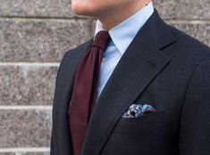 Cocktail Party Attire, Cocktail Attire Men, Burgundy Tie, Suit Tie, Casino Outfit, Blue Cocktails, Mens Fashion Smart, Men Wear, Cocktail Attire