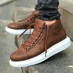 Introducing the "Men's Kelly Rustic Rendezvous." Immerse yourself in the timeless appeal of these brown high-top sneakers, impeccably crafted from premium vegan leather. Set against contrasting white soles, the rich earthen tones create a harmonious blend of classic and contemporary. Key Features: Earthy Brown Vegan Leather: Exuding a warmth that resonates with classic elegance. Pristine White Soles: Bringing a modern edge to the rich, deep brown. Orthopedic Insoles: Prioritize comfort without c Mens Leather Moccasins, Kelly Brown, Wedding Sneakers, Sneakers Comfortable, Mens Shoes Black, Black Shoes Women, Brown Sneakers, Deep Brown, Fashion Wedding