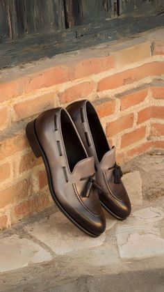 Step into sophistication with The Grand Ave. Loafer No. 2445 by Robert August. Crafted from fine materials with attention to detail, these loafers are luxury epitomized. Perfect for boardrooms or nights out, elevate your style and make a statement. #RobertAugust #LuxuryFootwear #StyleStatement Luxury Semi-formal Slip-on Moccasins, Luxury Semi-formal Tassel Loafers With Rubber Sole, Elegant Slip-on Tassel Loafers With Rubber Sole, Elegant Semi-formal Goodyear Welted Moccasins, Luxury Tassel Loafers With Leather Sole For Formal Occasions, Luxury Goodyear Welted Tassel Loafers For Business, Luxury Formal Tassel Loafers With Plain Toe, Luxury Plain Toe Tassel Loafers For Formal Occasions, Luxury Tassel Loafers With Plain Toe For Formal Occasions