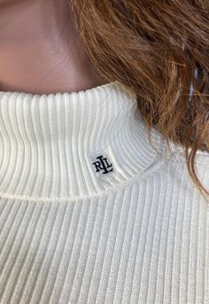 Academia Look, Ralph Lauren Turtleneck, Ralph Lauren Fabric, Monogram Pullover, 90s Ralph Lauren, White Turtleneck Sweater, Ribbed Turtleneck Sweater, Ralph Lauren Shop, White Turtleneck