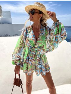 Summer Boho 2 Piece Set Suits Women Fashion V-neck Lantern Sleeve Print Set Tops and Shorts Outfits Beach Holiday Spring Suit Printed Pants Style, Tops And Shorts, Spring Suit, Straight Clothes, Woman Suit Fashion, Shorts Outfits, Summer Boho, Pattern Animal, Beach Tops