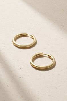 Minimalist 14k Gold Hoop Earrings With Shiny Finish, Small Yellow Gold Hoop Earrings For Everyday Luxury, Minimalist 14k Gold Huggie Earrings With Shiny Finish, Luxury Small Hoop Earrings For Everyday, Luxury Everyday Small Hoop Huggie Earrings, Luxury Small Hoop Huggie Earrings For Everyday, Minimalist Hoop Earrings With Shiny Finish For Formal Occasions, Minimalist Polished Finish Hoop Earrings For Everyday Luxury, Modern White Gold-plated Hoop Earrings