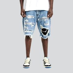 Make a statement with our 2023 Summer Collection Painted Baggy Damaged Denim Shorts. These shorts are patterned to reflect your free-spirited nature and unique sense of mode. Featuring a mid-rise design. they come with a zipper and button closure to ensure maximum comfort and convenience. Let their grunge-inspired ripped look and paint-splattered design take your summer wardrobe to the next level!Distinctive Features: Grunge-Inspired Torn Look: Step out of your comfort zone with these bold short Jean Shorts For Streetwear In Summer, Spring Streetwear Jean Shorts, Ripped Bottoms For Streetwear In Summer, Trendy Streetwear Jeans With Built-in Shorts, Ripped Cotton Knee-length Shorts, Urban Jean Shorts For Summer Streetwear, Cutoff Shorts For Summer Streetwear, Summer Distressed Shorts For Streetwear, Casual Ripped Knee-length Jeans