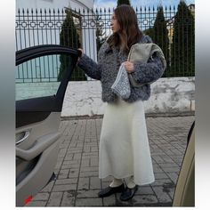 Long Skirt Made Of Soft Touch Faux Fur Fabric. High Elastic Waist. Oyster-White Outer Shell 81% Polyamide 19% Polyester Oyster White, Fur Fabric, Zara Skirts, Faux Fur Fabric, Women Skirts Midi, Long Skirt, Winter Outfits, Midi Skirt, Faux Fur