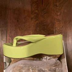 Urban Outfitters Uo Lime Neon Green Thong Sandal Platform Wedge Brand New Never Worn Nwb New With Box Uk 6 Us 8 Eu 39 Fitted Yellow Sandals For Summer, Yellow Synthetic Flip Flops For Beach Season, Yellow Toe Post Flip Flops For Spring, Lime Green Heels For Spring, Spring Lime Green Heels, Green Round Toe Flip Flops For Spring, Platform Flip Flops For Summer, Green Wedge Heel Sandals For Summer, Green Summer Wedge Sandals For The Beach