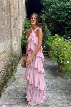 Wedding Guest Dress Chiffon, Pink And Blue Bridesmaids, Pastel Pink Bridesmaid Dress, Pink Wedding Dress Guest, Prom Dress Light Pink, Pink Long Dress Formal, Shades Of Pink Bridesmaid Dresses, Pink Floral Bridesmaid Dresses, Summer Formal Wedding Guest Attire