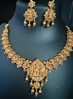 Lakshmi Devi neck sets in Nakshi design. Comes with matching earrings Nakshi Design, Mango Necklace, Lakshmi Devi, Frederick Md, Kundan Necklaces, Good Customer Service, Price Tag, Chain Styles, Star Fashion