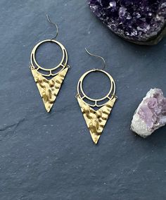 Bohemian Hammered Earrings For Festivals, Bohemian Hammered Dangle Earrings, Brass Drop Earrings With Intricate Design, Bohemian Triangle Earrings With Ear Wire, Evening Gold-tone Brass Earrings, Gold-tone Long Drop Brass Earrings, Bohemian Gold Triangle Jewelry, Ornate Brass Drop Earrings, Festival Filigree Brass Earrings