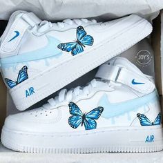 Blue Custom Air Force 1, Tenis Air Force, Blue Drip, Nike Shoes Women Fashion, Air Force 1 Sneakers, Nike Fashion Shoes, Preppy Shoes, Pretty Shoes Sneakers, All Nike Shoes