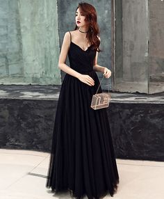 Black Floor-length Prom Dress, Black Prom Dresses For Prom Season, Black Dress With Fitted Bodice For Prom, Black Dresses With Fitted Bodice For Prom Season, Black Fitted Bodice Dress For Prom, Black Tulle Dress For Party, Black Fitted Dress With Tulle Skirt, Black Sleeveless Tulle Dress, Black Tulle Dress For Evening