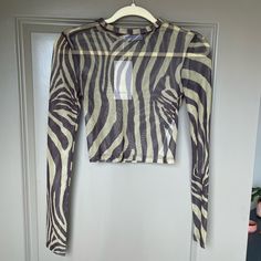 Nwt Mesh Cropped Long Sleeved Top Trendy Black Zebra Print Tops, Trendy Long Sleeve Tops With Zebra Print, Trendy Long Sleeve Zebra Print Tops, Casual Stretch Zebra Print Top, Fitted Black Zebra Print Top, Fitted Black Top With Zebra Print, Spring Stretch Zebra Print Top, Spring Zebra Print Stretch Top, Sleeved Crop Top