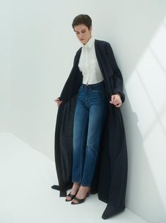 Elegant Outerwear With Lapel Collar For Layering, Sleek Single Breasted Long Sleeve Outerwear, Sleek Long-sleeved Single Breasted Outerwear, Full Length Fall Outerwear, Sleek Single-breasted Long Sleeve Outerwear, Tailored Classic Long Outerwear, Classic Tailored Long Outerwear, Solid Open Front Outerwear For Work, Chic Full-length Spring Outerwear