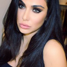 Huda Kattan @hudabeauty | Websta (Webstagram) Dark Healthy Hair, Indian Wedding Hair, Indian Wedding Hairstyles, Beauty Consultant, October 2, Ideal Client, Wedding Hair And Makeup