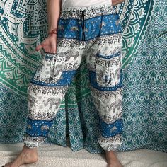 Thai Drawstring two pocket Harem Pants Waist: 23" - 46Hip: 50"Lenght: 43"Inseam: 28"Pockets: twoWeight: 170g Patchwork Overalls, Thai Fashion, Fitted Tablecloths, Mens Activewear, Active Wear Tops, Active Wear For Women, American Apparel, Short Tops, Jacket Dress